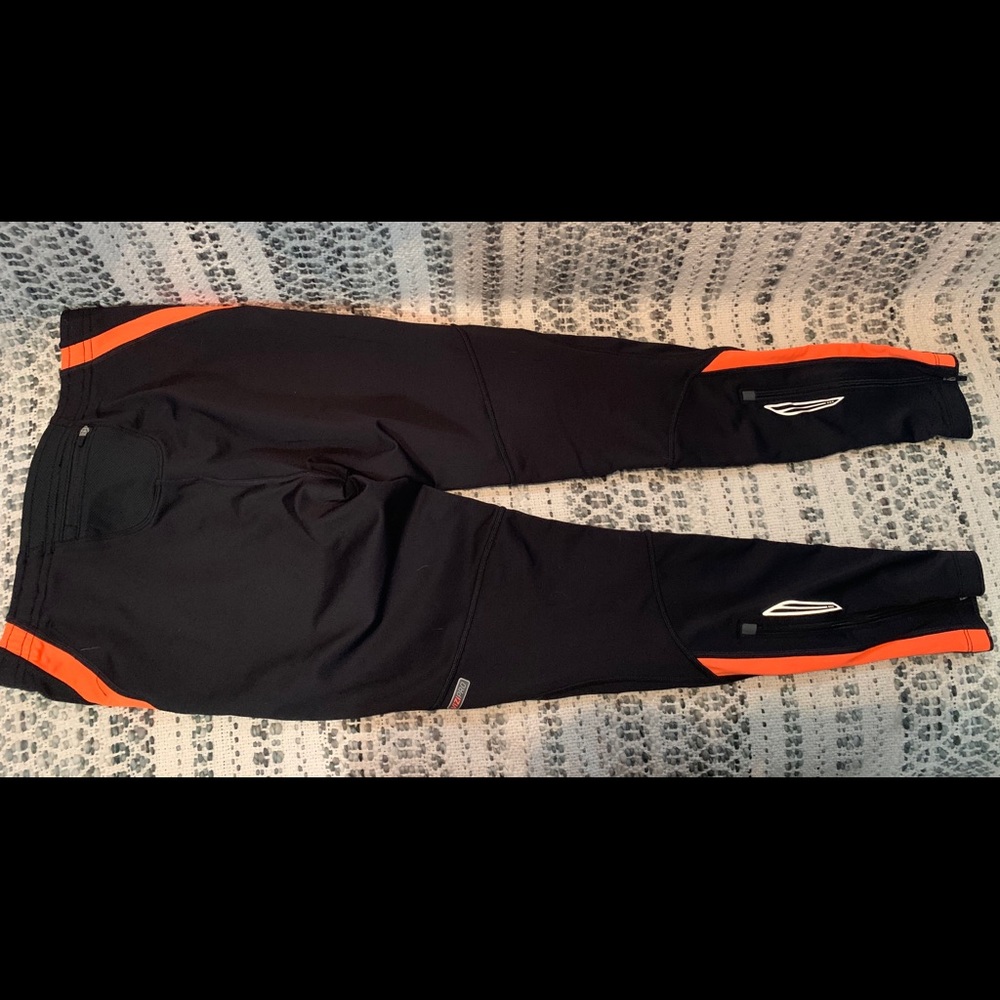 Saucony running pants